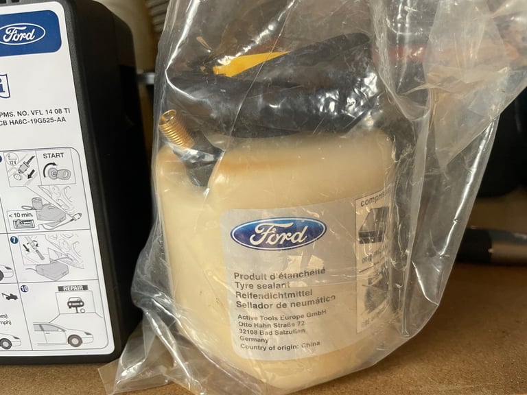 Ford tyre repair kit 