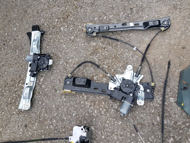 Vauxhall insignia estate tourer passenger door parts 