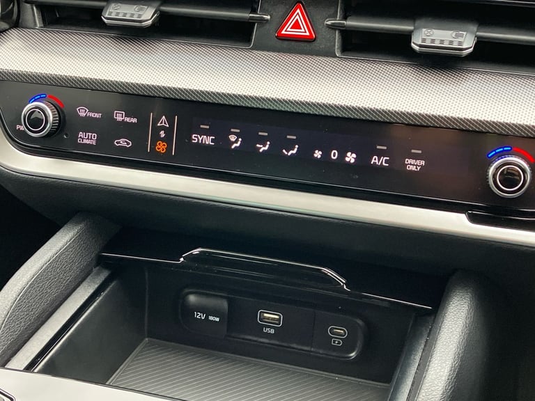 2023 Kia Sportage 1.6T GDi HEV 3 5dr Auto SUV PETROL/ELECTRIC Automatic