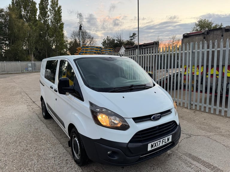 2017 Ford Transit Custom Crew Van
