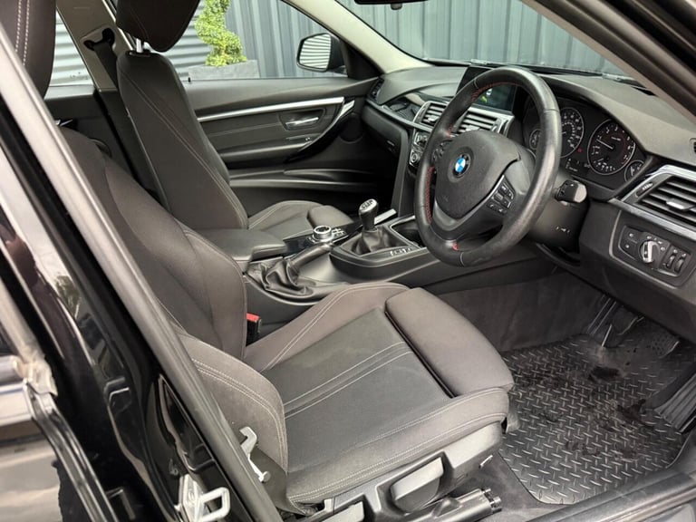 2017 BMW 3 Series 2.0 320i Sport Euro 6 (s/s) 4dr Saloon Petrol Manual