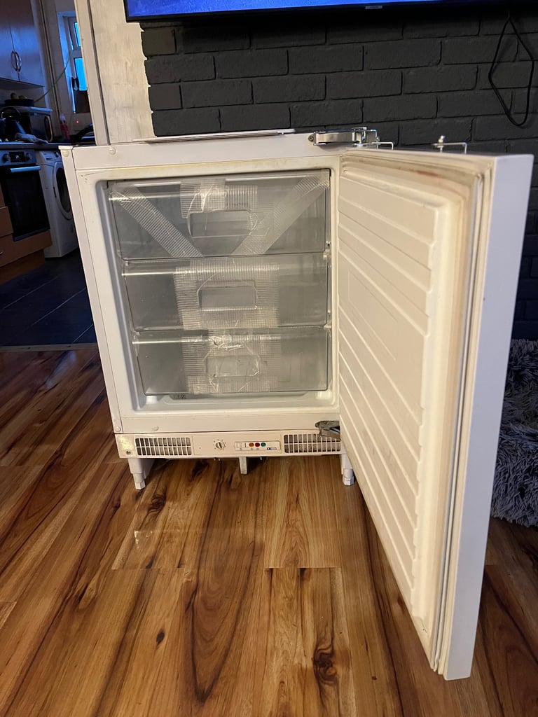 image for Undercounter freezer - integrated 