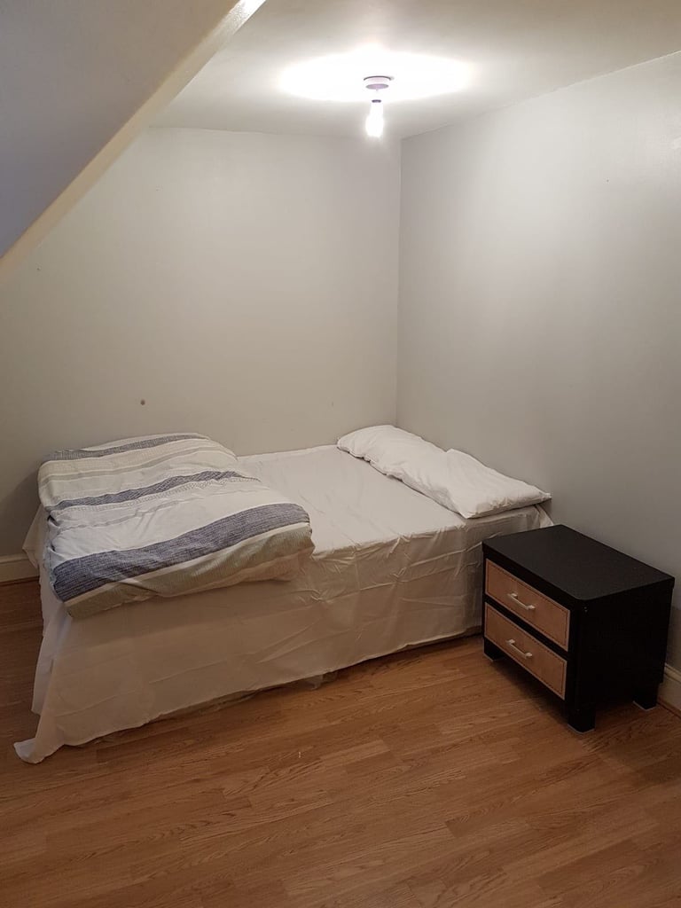 Double room for rent in Greenford 