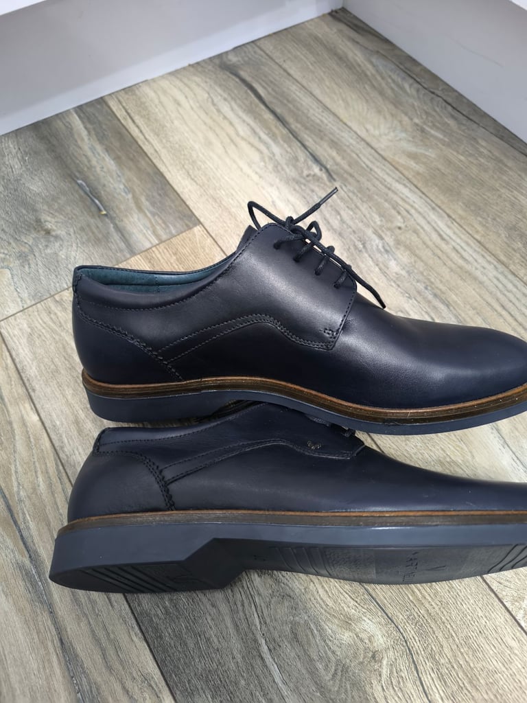 Martinelli leather  men's shoes size 40 (6.5 UK) new