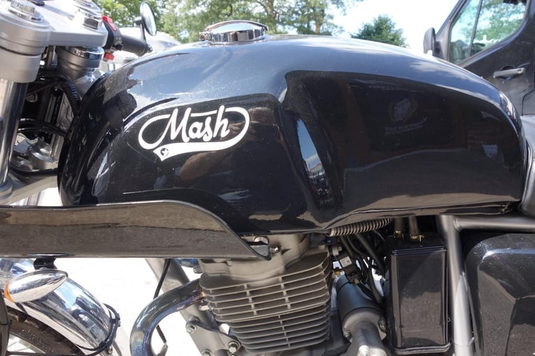 Mash Cafe Racer 400 2022