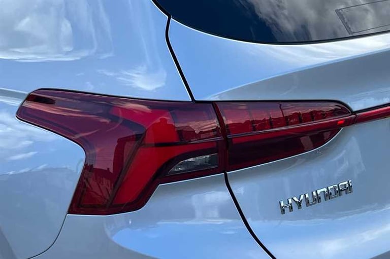 2022 Hyundai Santa Fe 1.6 TGDi Hybrid Premium 5dr 4WD Auto ESTATE PETROL/ELECTRIC Automatic