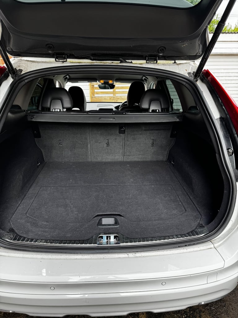 Volvo, XC60, Estate, 2017, Manual, 1969 (cc), 5 doors