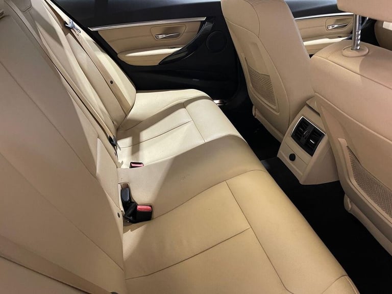 2017 BMW 3 Series 330e Luxury 4dr Step Auto SALOON PETROL/ELECTRIC Automatic