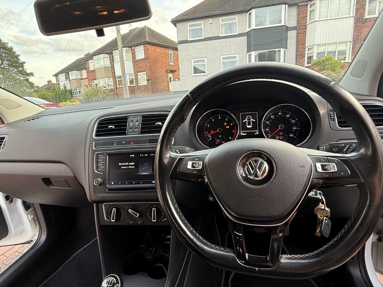 Volkswagen, POLO, Hatchback, 2015, Manual, 1197 (cc), 3 doors
