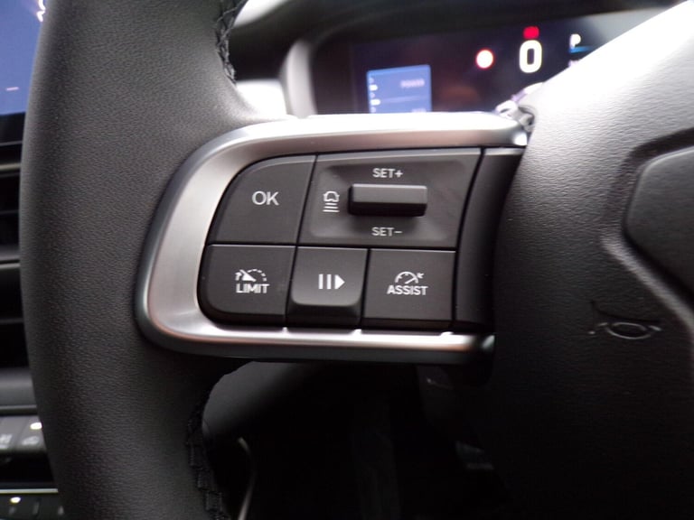 2025 Jeep Avenger E-summit156hp Auto HATCHBACK Electric Automatic