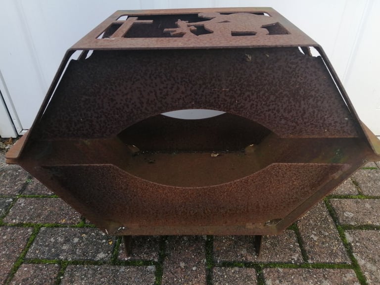 Bespoke Military Remembrance Soldier & poppies metal Fire pit  indoor log store