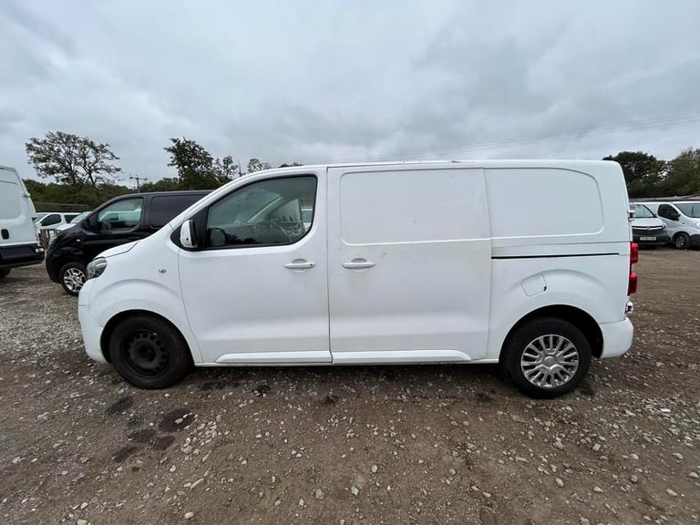 2017 Toyota ProAce 2.0D 120 Comfort Van PANEL VAN DIESEL Manual