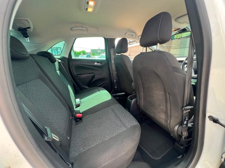 Vauxhall CROSSLAND 1.2 Turbo Griffin SUV 5dr Petrol Manual Euro 6 (s/s) (110 ps)