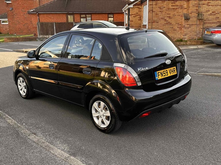 Kia, RIO, Hatchback, 2009, Manual, 1399 (cc), 5 doors