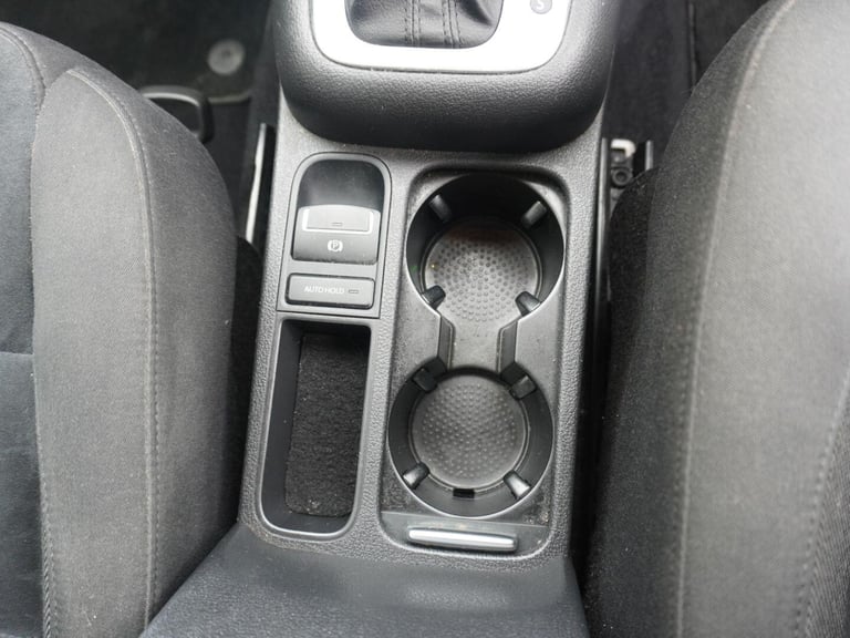 2014 Volkswagen Tiguan 2.0 TDI BlueMotion Tech Match DSG 4WD Euro 5 (s/s) 5dr SUV Diesel Automatic