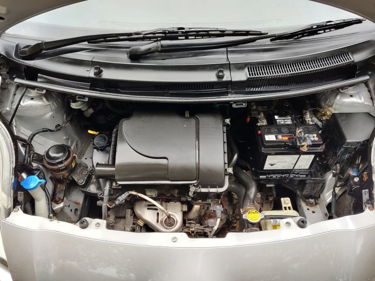 TOYOTA YARIS T2 1.0 VVT-I 2008 08 REG MET SILVER 3 DOORS 5 SPEED MANUAL 132K MILES ULEZ FREE SUPERB