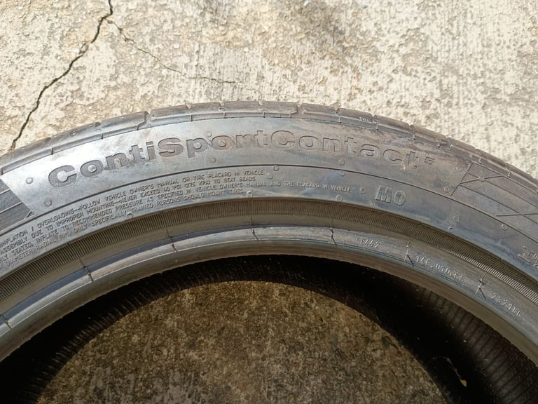 245 40 17" Continental Tyre For Alloys Wheels Rims