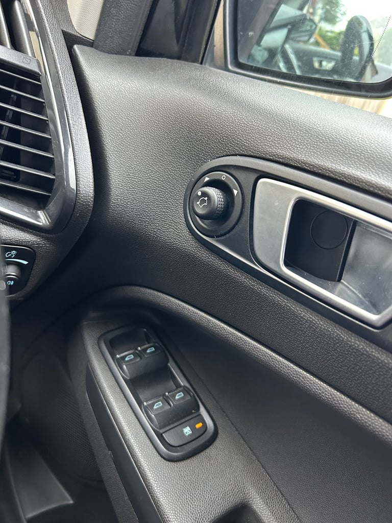 Ford, ECOSPORT, Hatchback, 2016, Manual, 998 (cc), 5 doors