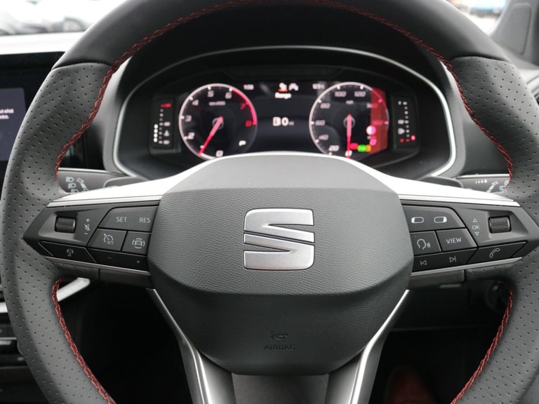  SEAT Arona 1.0 TSI FR Black Edition SUV 5dr Petrol Manual Euro 6 (s/s) (115 ps) Petrol Manual