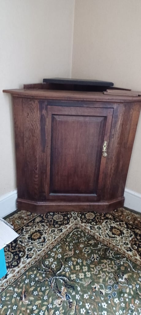 image for Corner cabinet (free)
