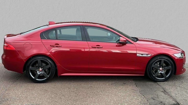 2016 Jaguar XE 2.0d [180] R-Sport 4dr Auto SALOON DIESEL Automatic