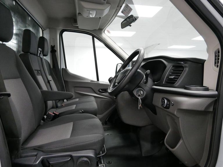 72 FORD TRANSIT 350 RWD 2.0 EBL 170 BHP L2 MEDIUM LEADER DRW TIPPER ( AIR CON )