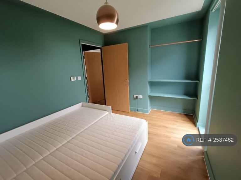 2 bedroom flat in Durant Street, London, E2 (2 bed) (#2537462)
