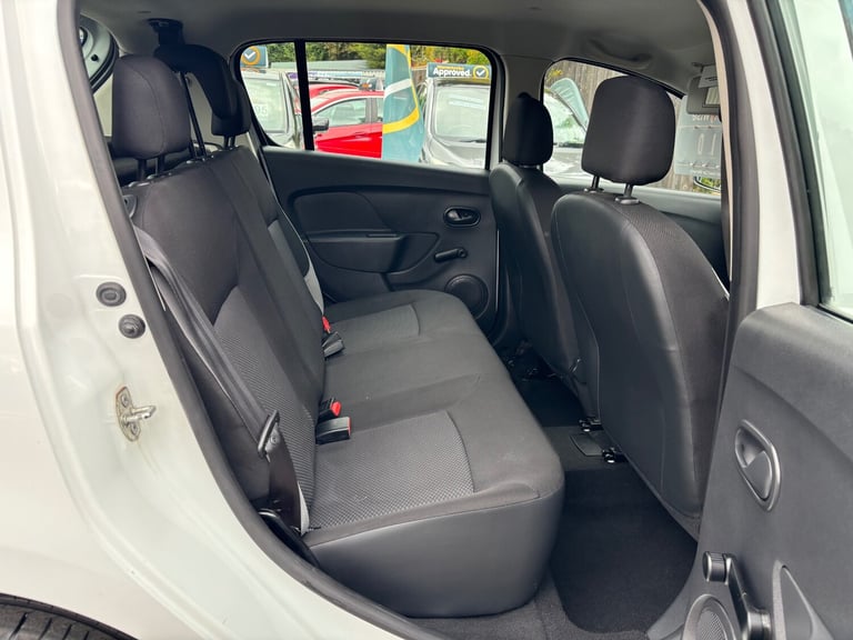 2013 Dacia Sandero 1.2 16V Ambiance 5dr HATCHBACK Petrol Manual