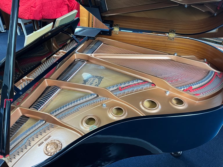 Yamaha Baby Grand GC1 Free Local Delivery Sevenoaks Kent 