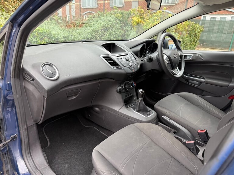 2014 Ford Fiesta 1.25 Style 5dr HATCHBACK PETROL Manual