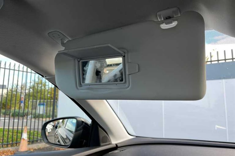 2019 Vauxhall Grandland X 1.2 Turbo SE 5dr HATCHBACK PETROL Manual