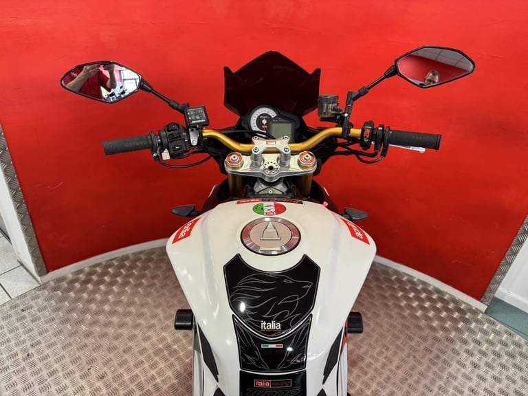2014 '14' Aprilia Tuono V4 APRC