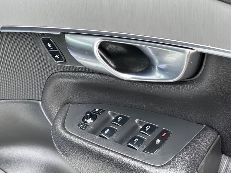 2022 Volvo XC90 2.0h T8 Recharge 18.8kWh Inscription Pro SUV 5dr Petrol Plug-in Hybrid Auto ESTAT...