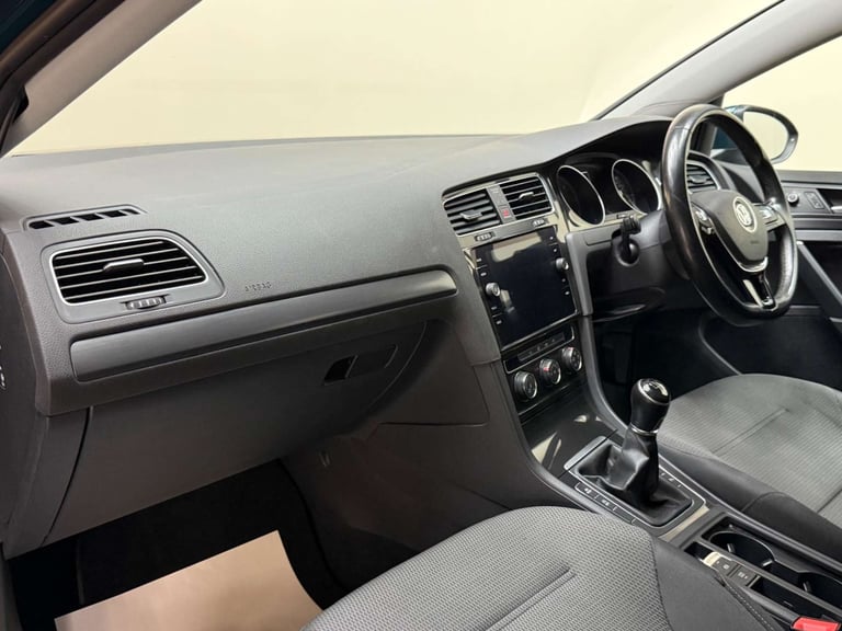 2017 Volkswagen Golf 1.6 TDI BlueMotion Tech SE Nav Euro 6 (s/s) 5dr Hatchback Diesel Manual