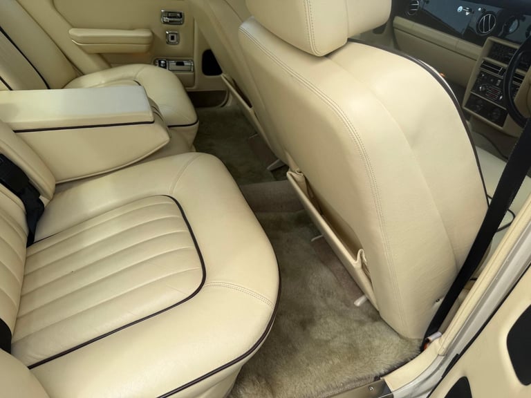 Bentley Eight