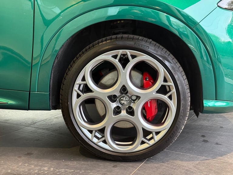 2025 Alfa Romeo Tonale 1.3 PHEV Tributo Italiano 5dr Auto Hatchback Petrol Parallel PHEV Automatic