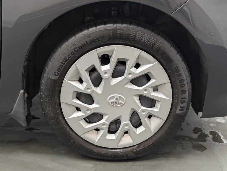 2021 Toyota AYGO 1.0 VVT-i x-play Hatchback 5dr Petrol Manual Euro 6 (s/s) (71 ps) - APPLE C HATC...