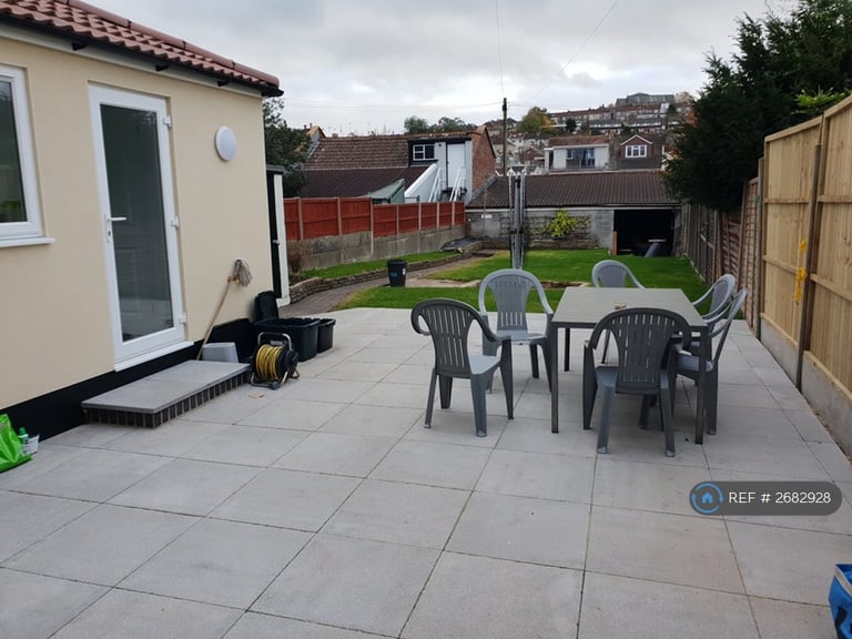 1 bedroom in Bath Road, Bristol, BS4 (#2682928)