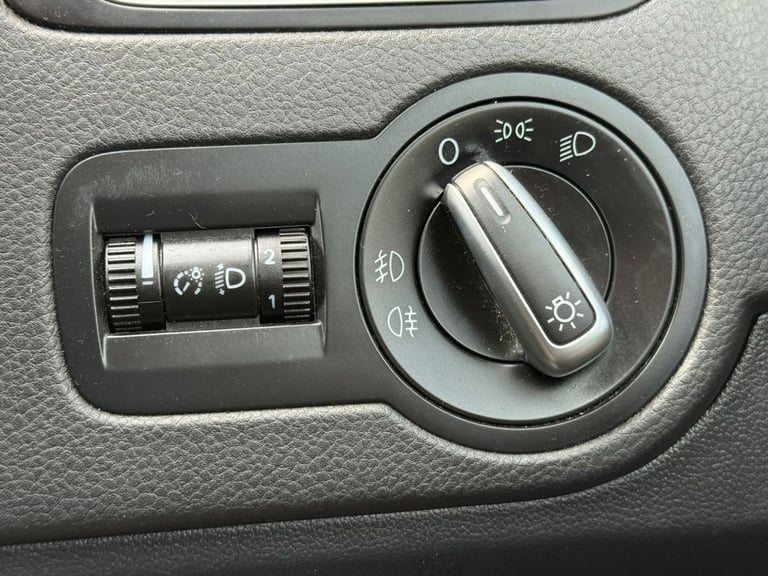 2011 61 VOLKSWAGEN POLO 1.2 MATCH HATCHBACK 5DR PETROL MANUAL EURO 5 (60 PS)