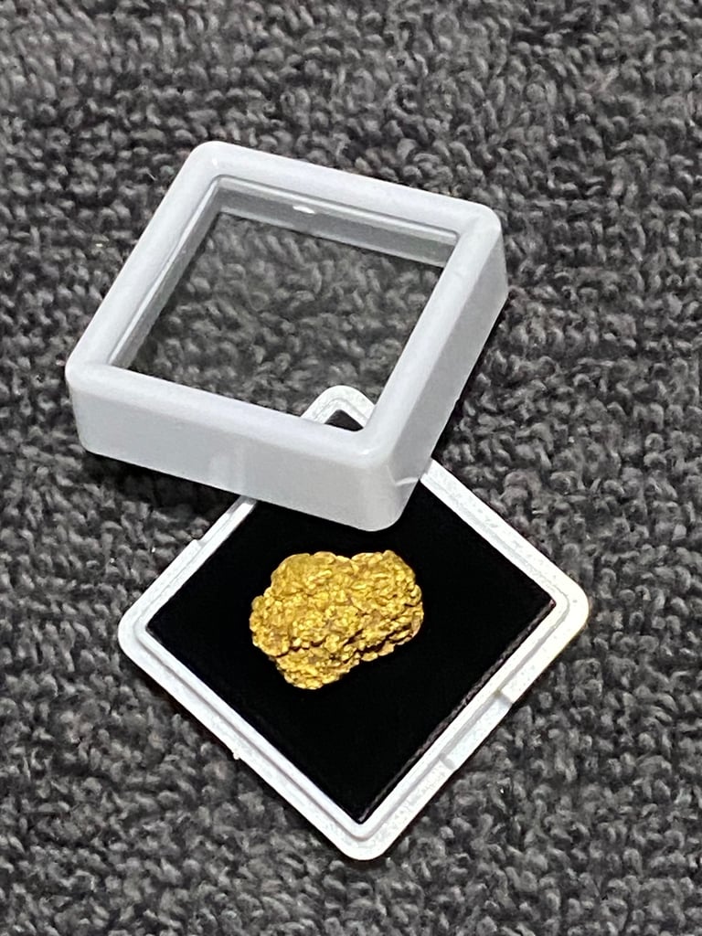 image for Incredible looking chunky 5.86g ALASKAN nugget