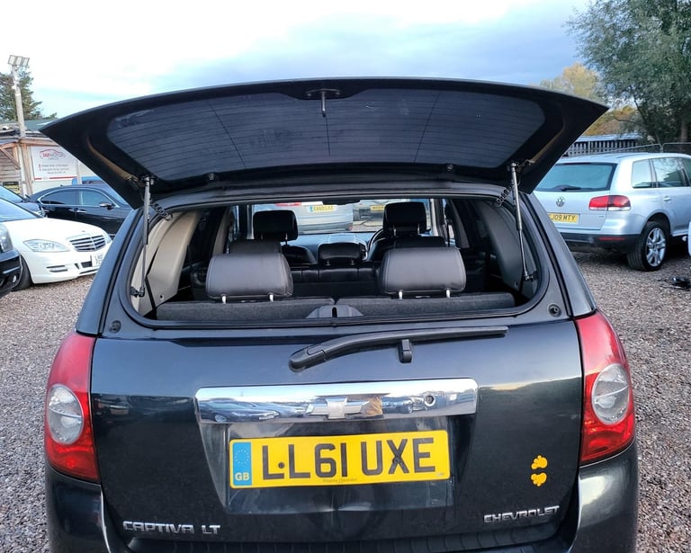 2012 FACELIFT CHEVROLET CAPTIVA 2.2 VCDi LT 5 DOOR 7 SEATER AUTOMATIC BLACK