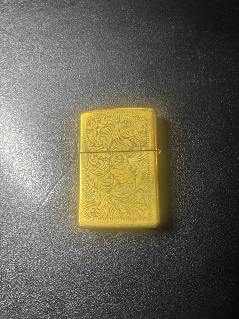 image for Zippo 352B Venetion Brass 1989 Vintage 352B Lighter Made In USA - VERY RARE