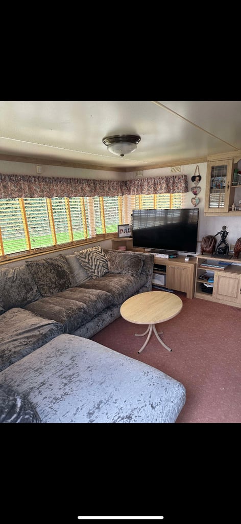 Static caravan for sale in eastchurch 
