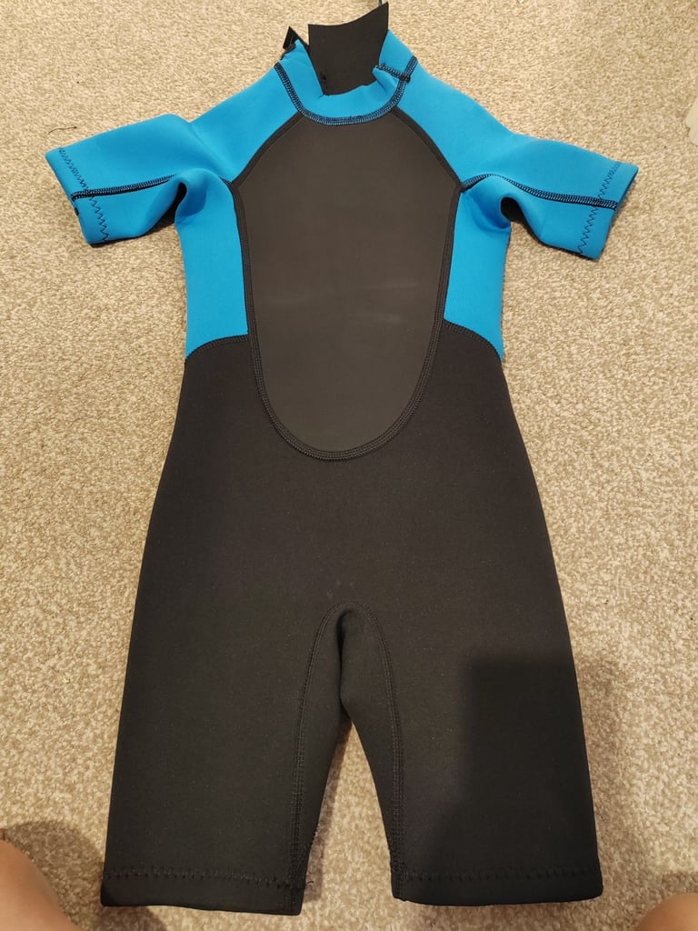 Wet suit 5-6 years
