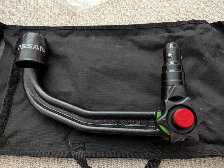 Nissan Towbar