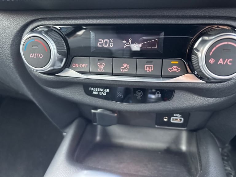 Nissan Juke 1.6 Hybrid N-Connecta 5dr Auto Petrol/Electric Hybrid