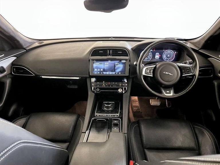 2019 Jaguar F-Pace 2.0d R-Sport 5dr Auto ESTATE DIESEL Automatic