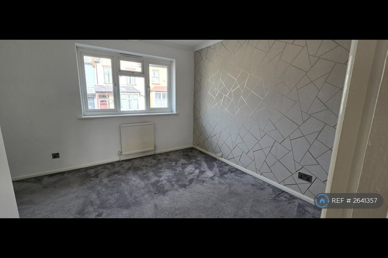 2 bedroom house in Constance Road, Sutton, SM1 (2 bed) (#2641357)