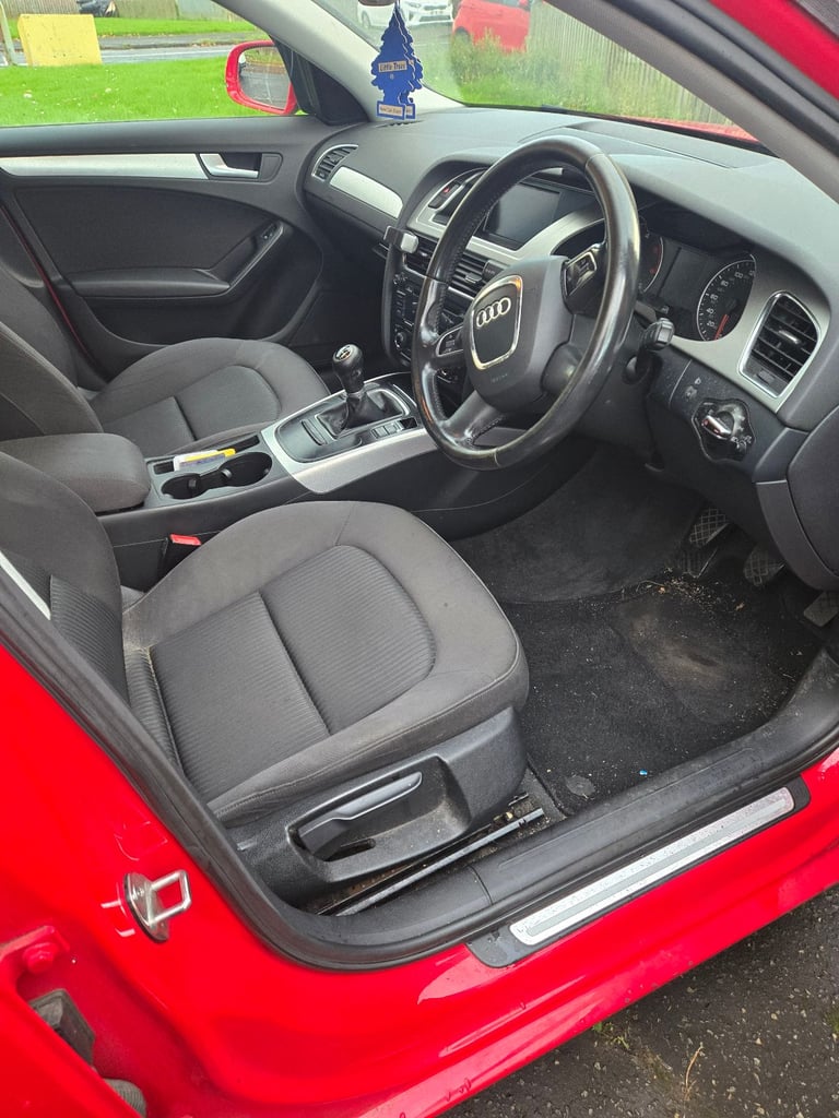 Audi, A4, Saloon, 2011, Manual, 1968 (cc), 4 doors