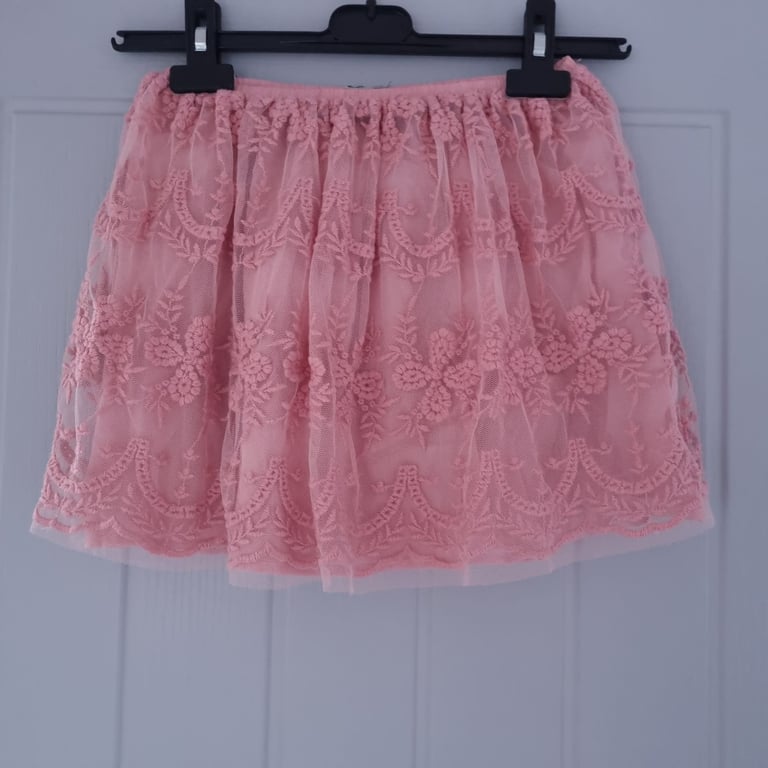 image for Next Girls Lace Lined Skirt. Ideal in Winter & Parties/Weddings Age 5 -6 New.